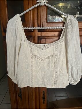 American Eagle Outfitters Cream Embroidered Peasant Blouse